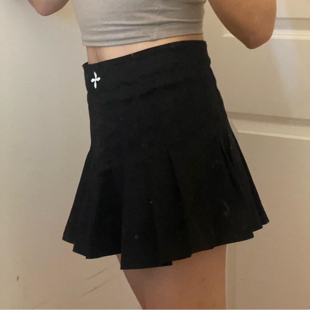 SMFK Black Pleated Skirt - Picture 3 of 3